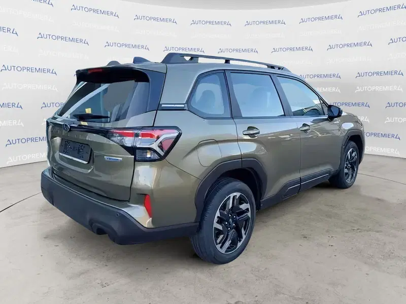 Subaru Forester nuova a Como (3)