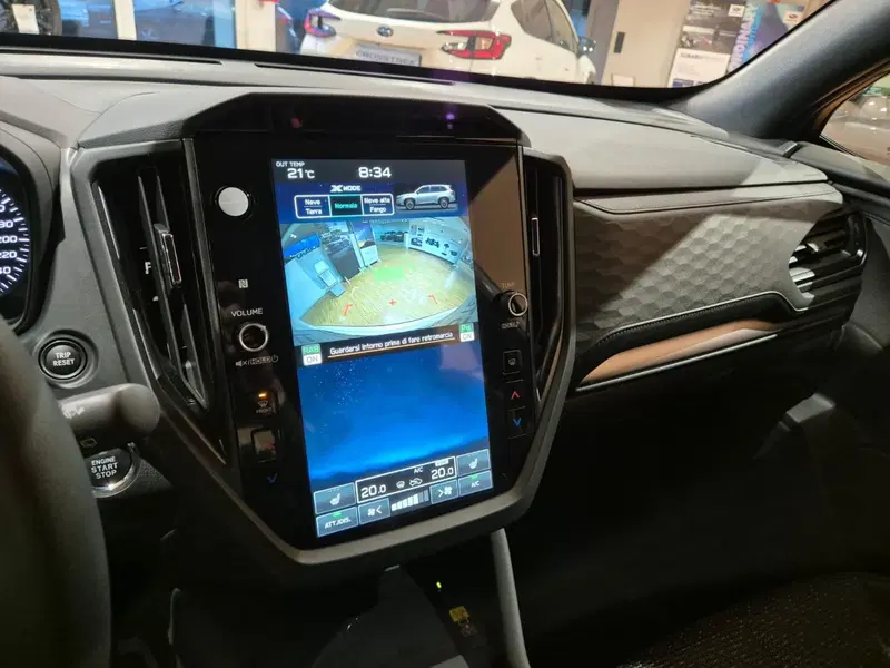 Subaru Forester nuova a Como (6)