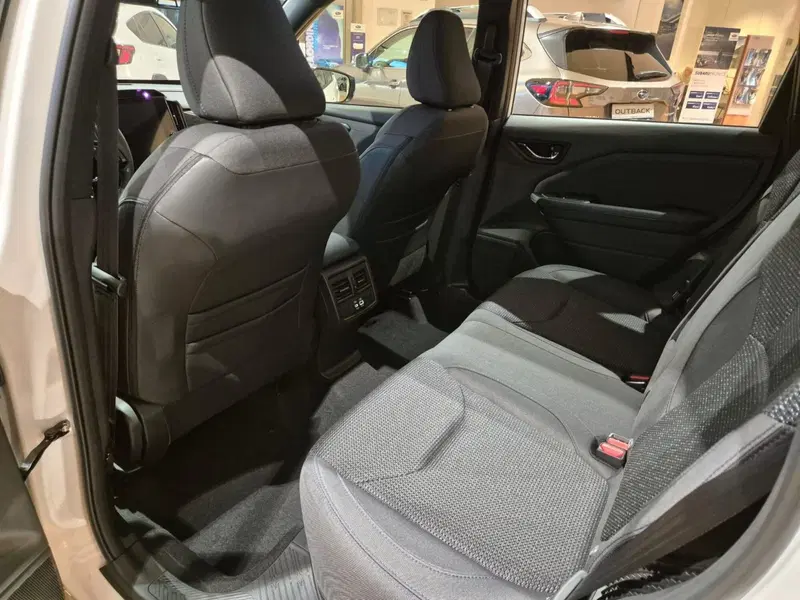 Subaru Forester nuova a Como (8)