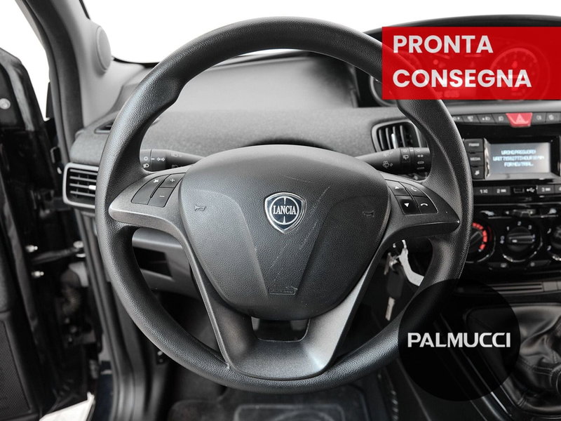 Lancia Ypsilon usata a Prato (11)
