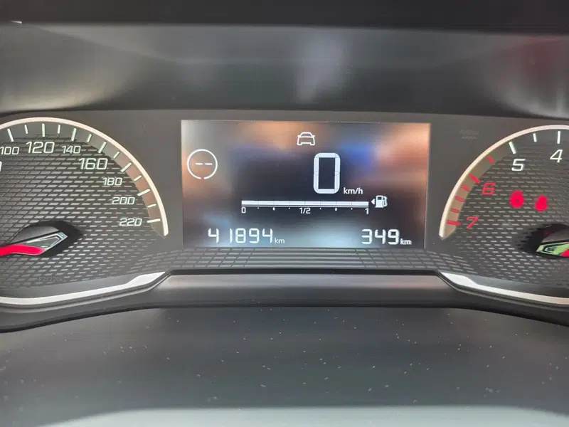 Peugeot 208 usata a Belluno (10)