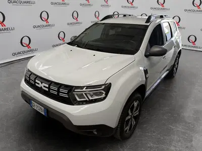 Dacia Duster 1.0 TCe GPL 4x2 Journey del 2023 usata a Milano