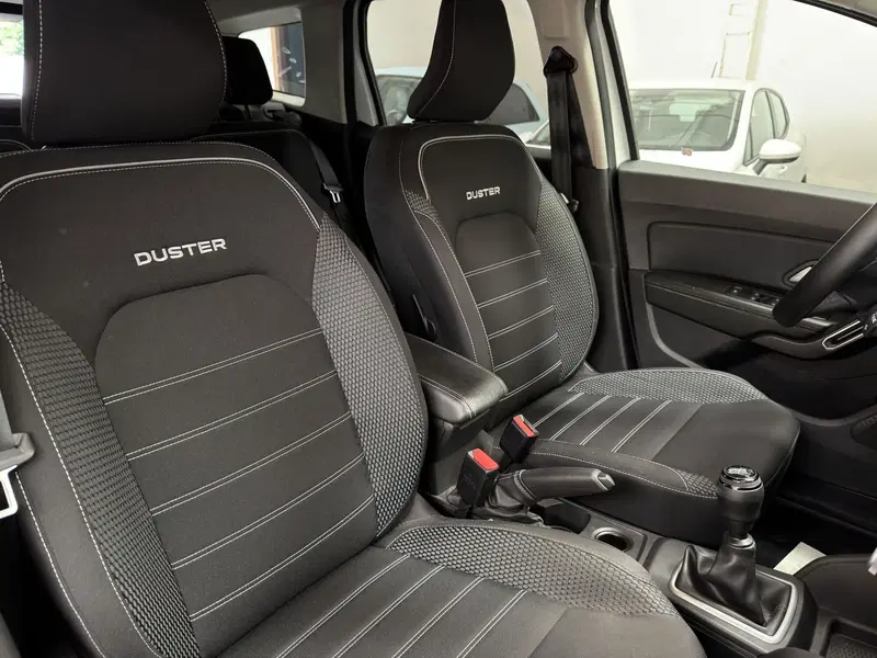 Dacia Duster usata a Milano (16)