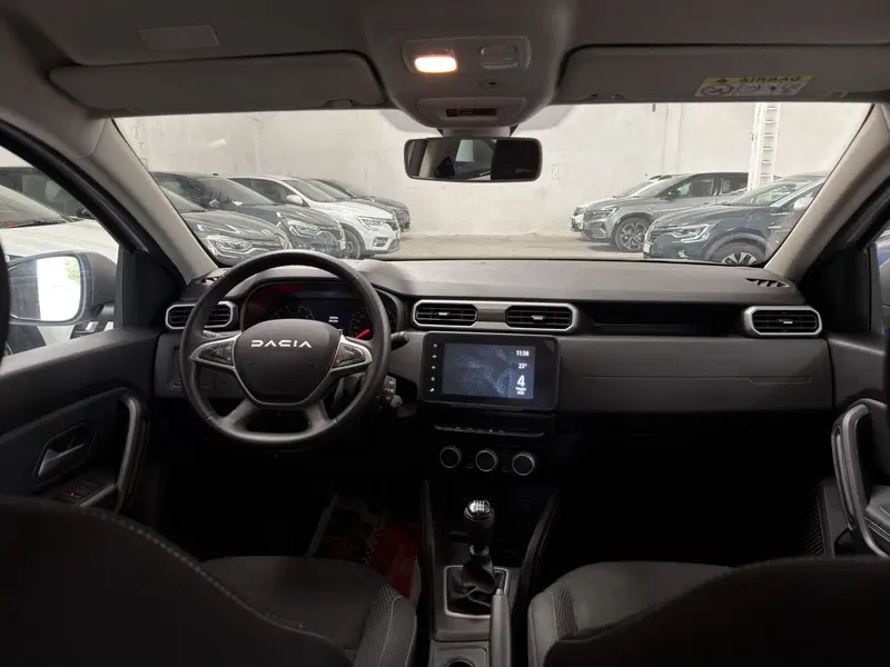 Dacia Duster usata a Milano (18)