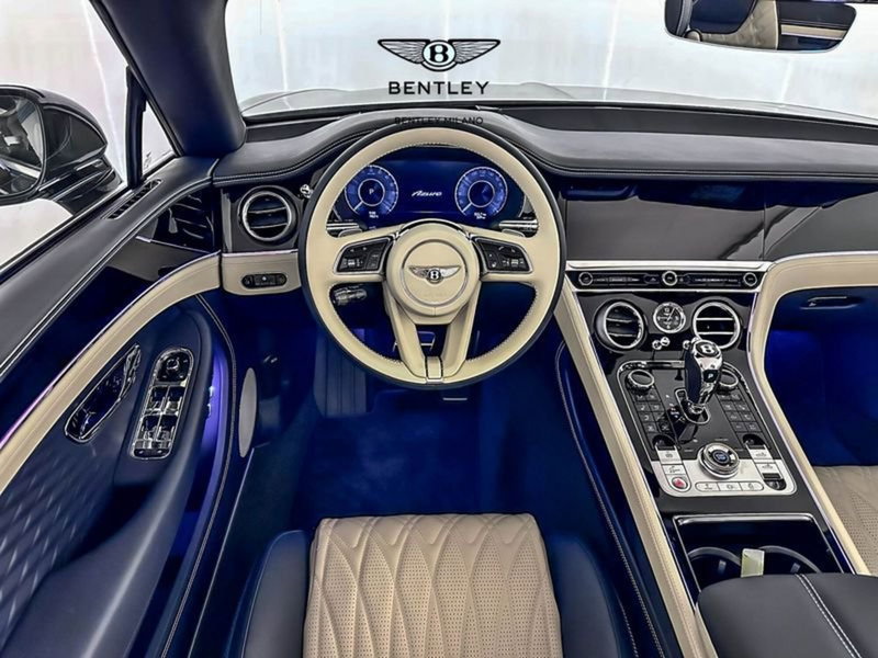 Bentley Continental GTC nuova a Milano (13)