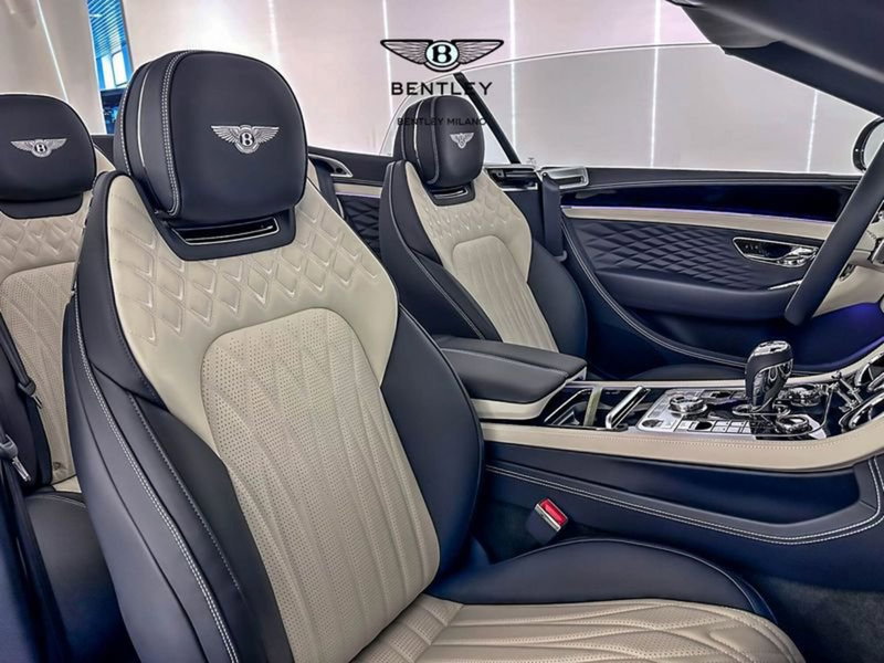 Bentley Continental GTC nuova a Milano (17)