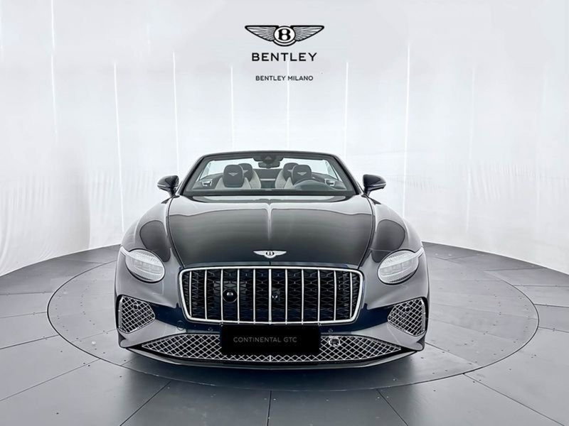 Bentley Continental GTC nuova a Milano (2)