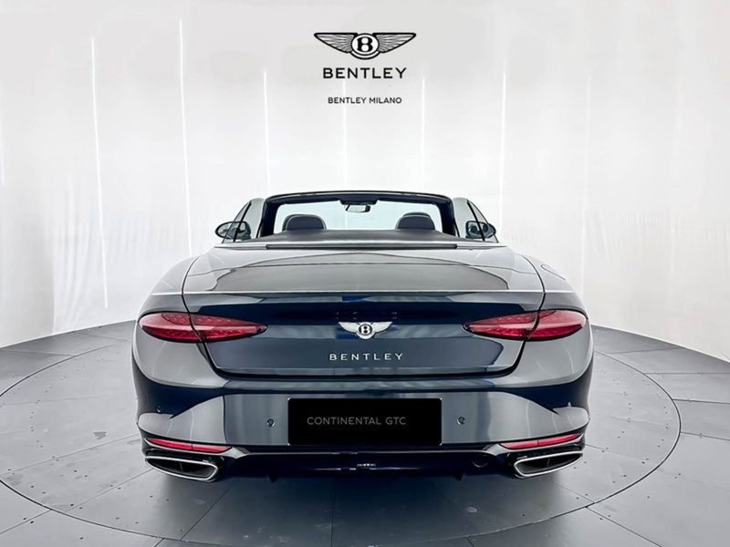 Bentley Continental GTC nuova a Milano (8)