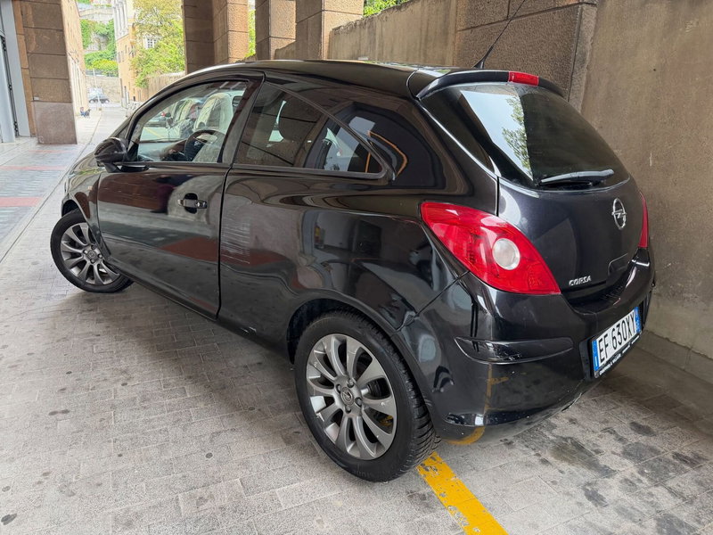 Opel Corsa usata a Genova (2)