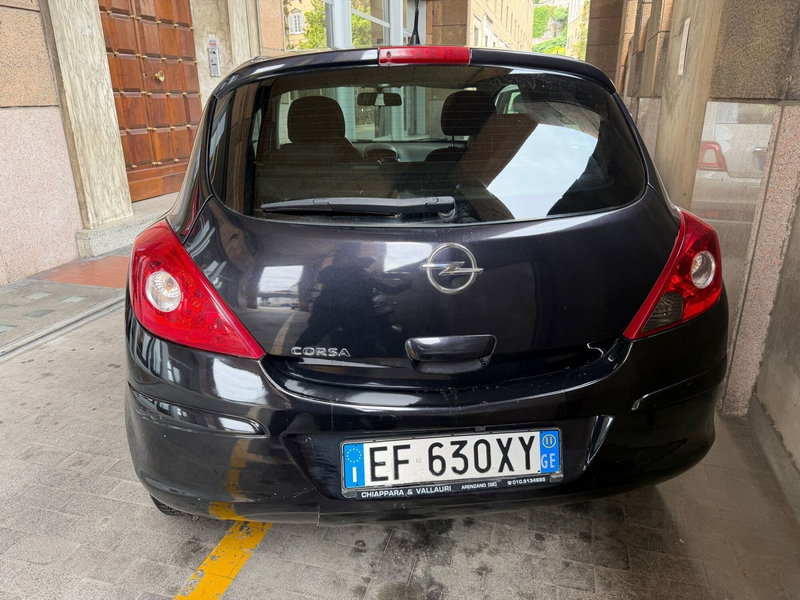 Opel Corsa usata a Genova (3)