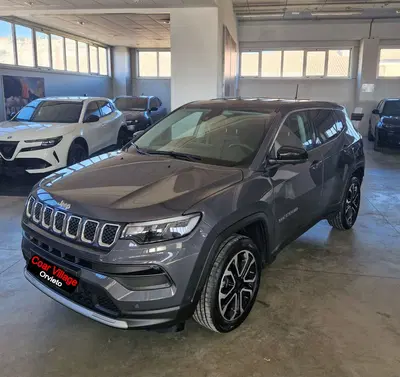 Jeep Compass 1.5 turbo t4 mhev Altitude 2wd 130cv dct del 2025 usata a Orvieto