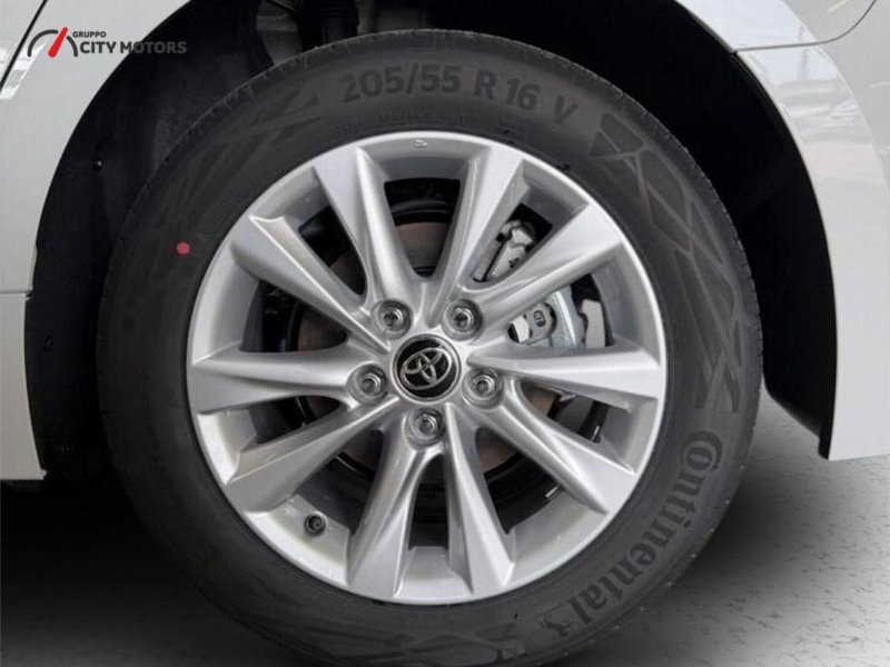 Toyota Corolla Touring Sports nuova a Monza e Brianza (14)