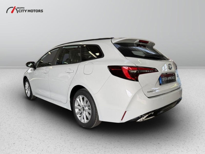 Toyota Corolla Touring Sports nuova a Monza e Brianza (4)
