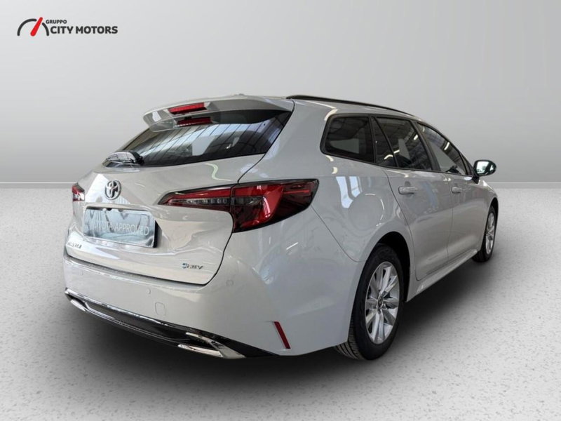 Toyota Corolla Touring Sports nuova a Monza e Brianza (6)