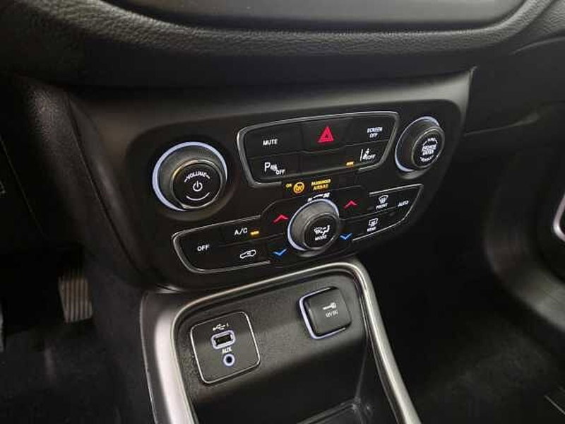 Jeep Compass usata a Brescia (16)