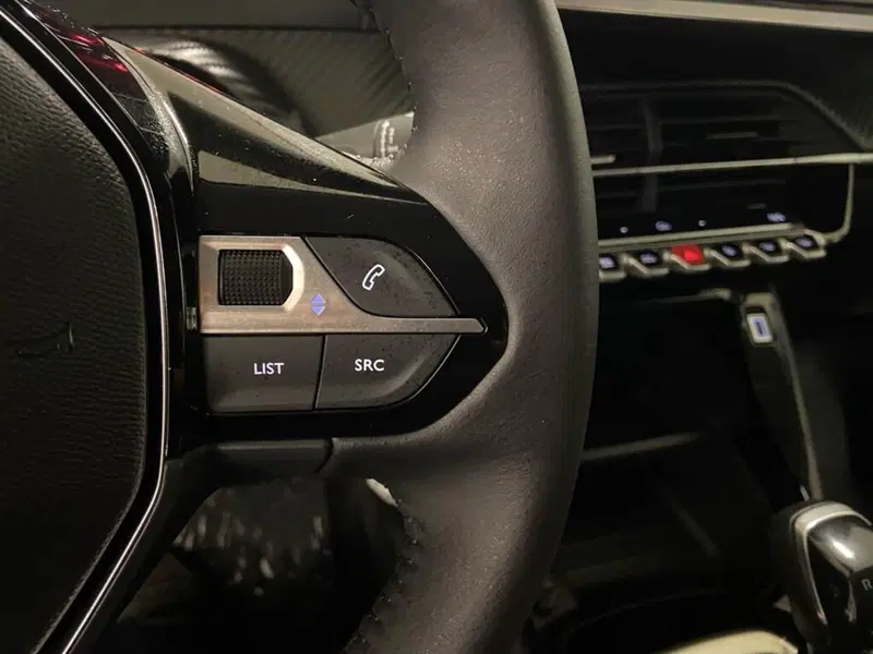 Peugeot 208 nuova a Torino (14)