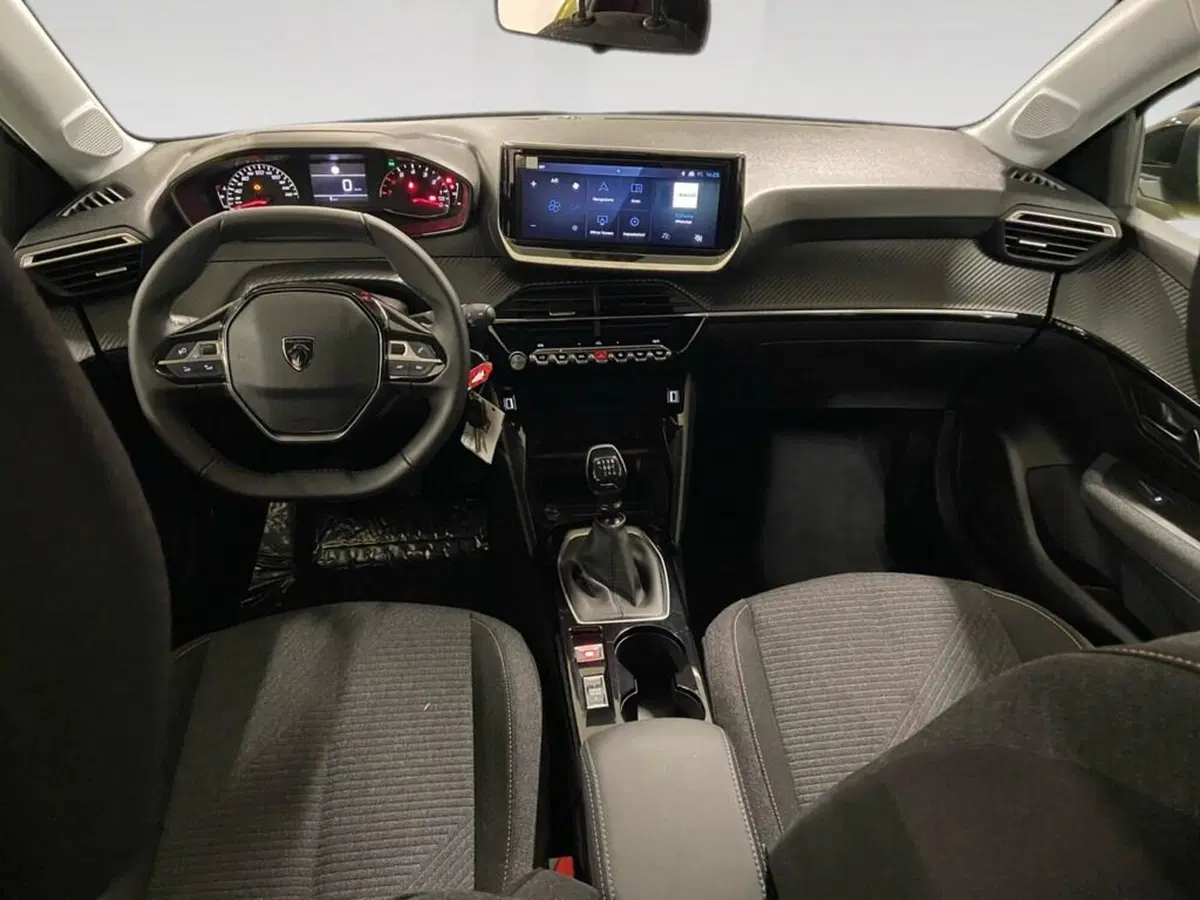 Peugeot 208 nuova a Torino (6)