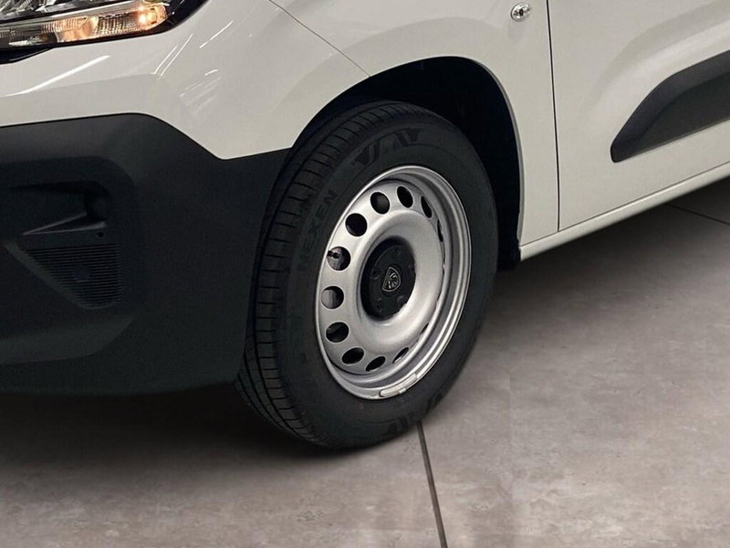 Peugeot Partner Furgone nuova a Torino (15)