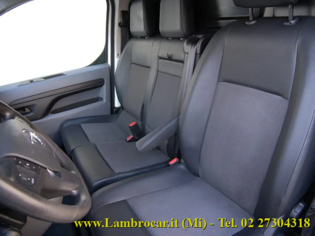 Opel Vivaro Furgone usata a Milano (3)