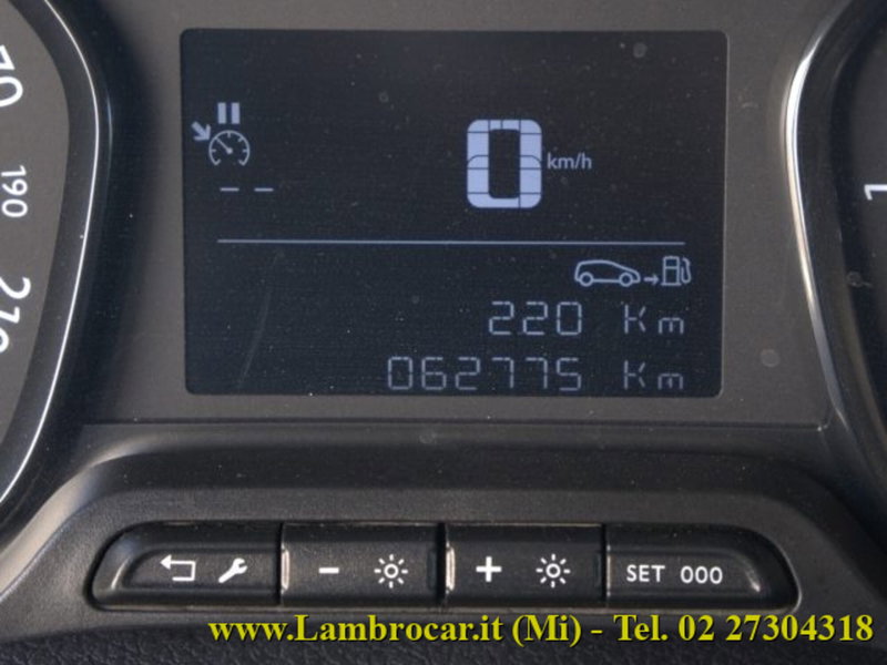 Opel Vivaro Furgone usata a Milano (6)