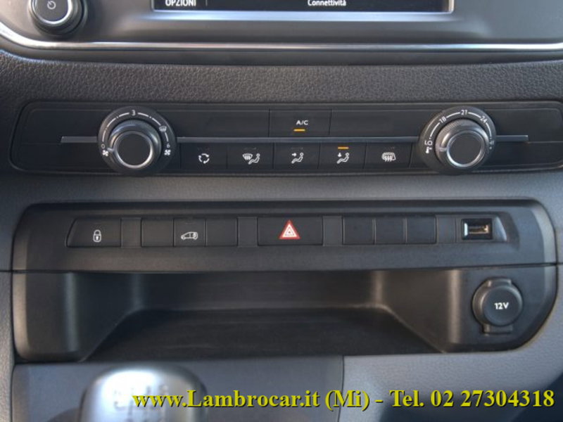 Opel Vivaro Furgone usata a Milano (9)