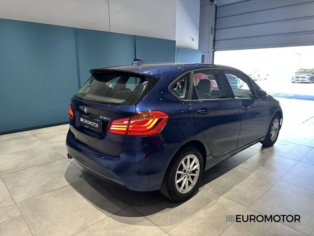 BMW Serie 2 Active Tourer usata a Bari (5)