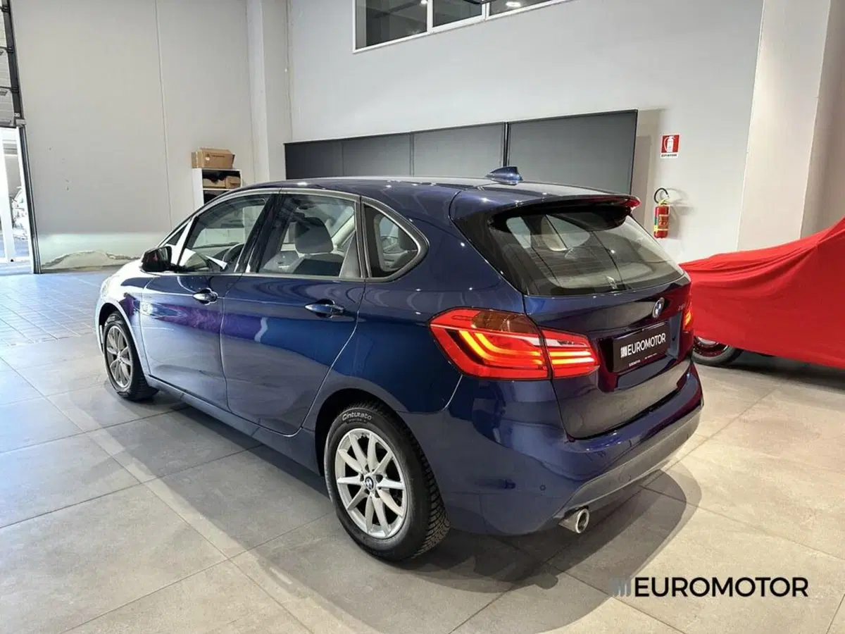 BMW Serie 2 Active Tourer usata a Bari (7)