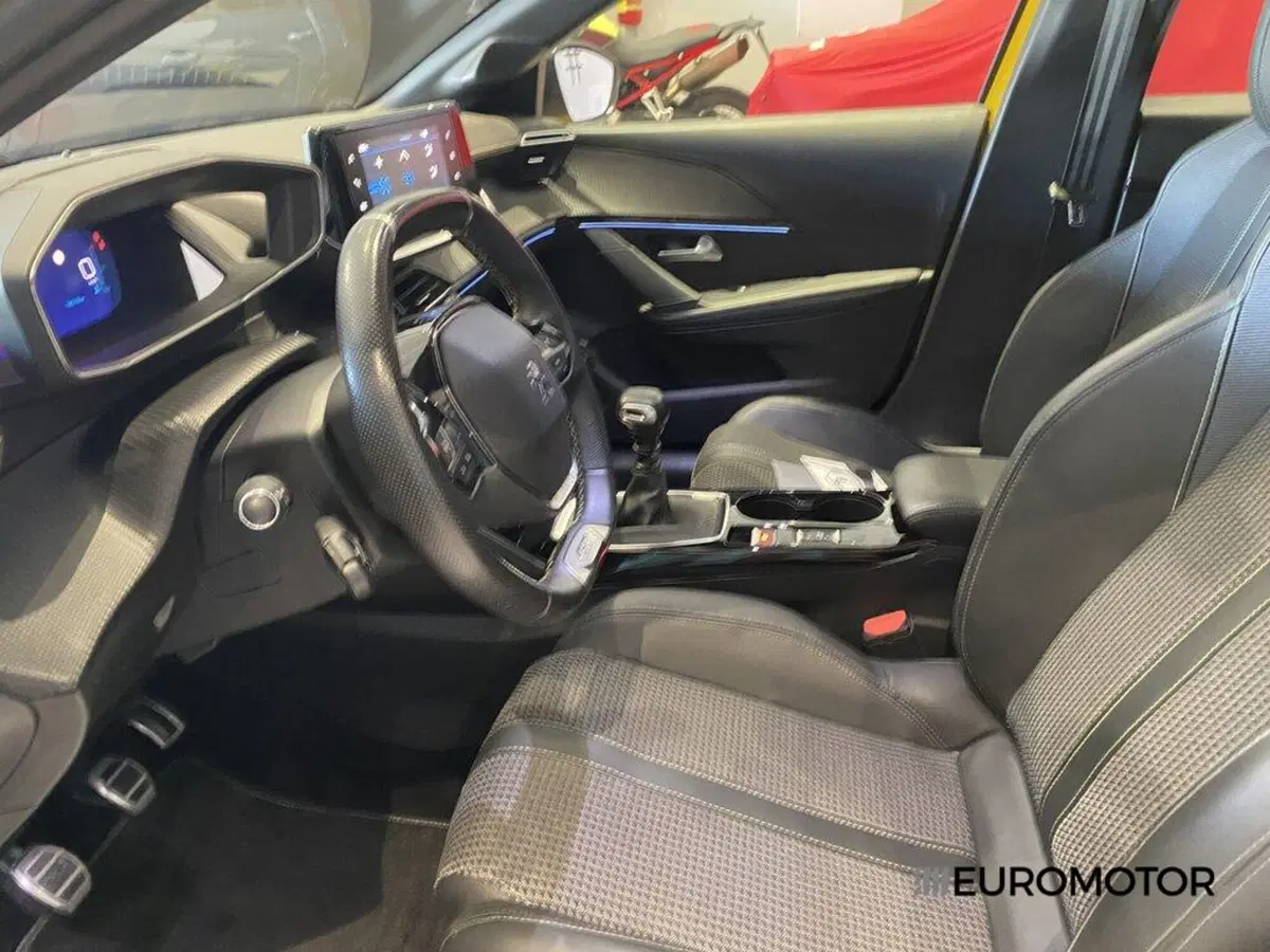 Peugeot 208 usata a Bari (14)