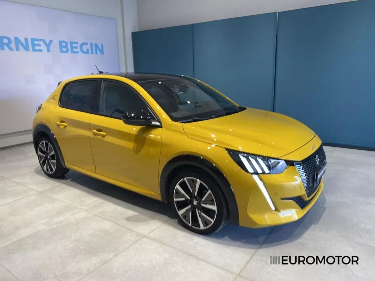 Peugeot 208 usata a Bari (3)