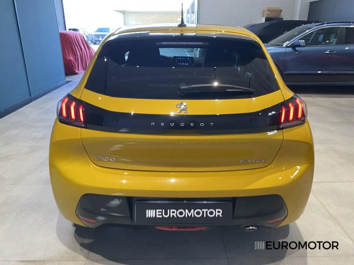Peugeot 208 usata a Bari (9)