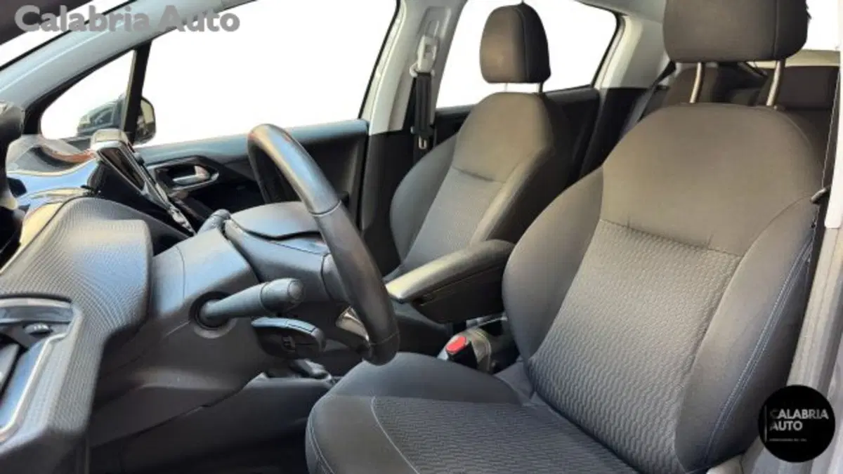 Peugeot 208 usata a Reggio Calabria (10)