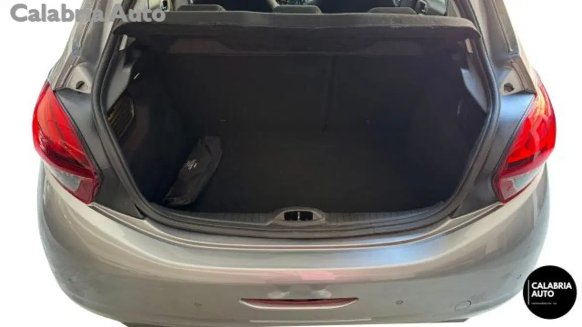 Peugeot 208 usata a Reggio Calabria (5)