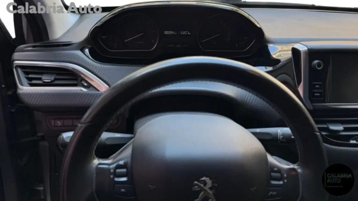 Peugeot 208 usata a Reggio Calabria (6)