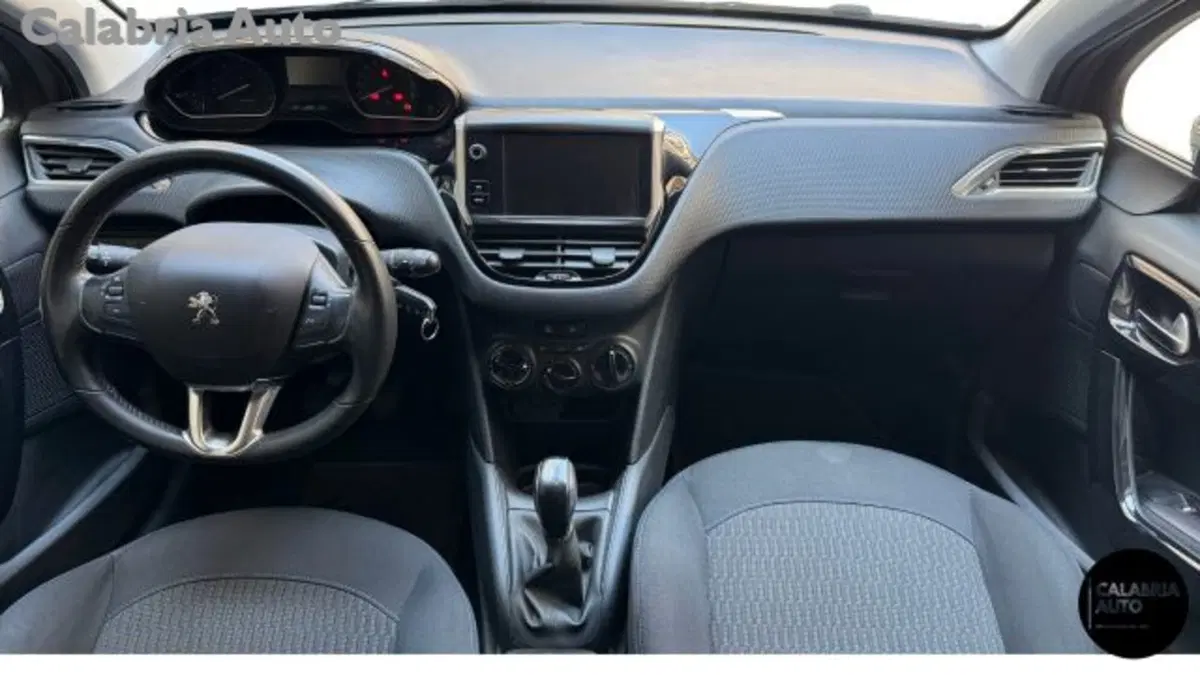 Peugeot 208 usata a Reggio Calabria (8)