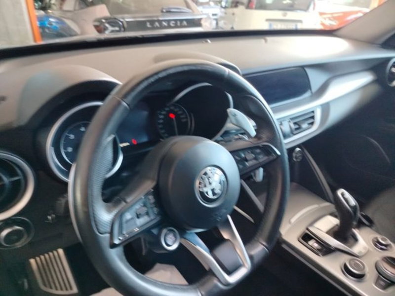 Alfa Romeo Stelvio usata a Forlì-Cesena (16)