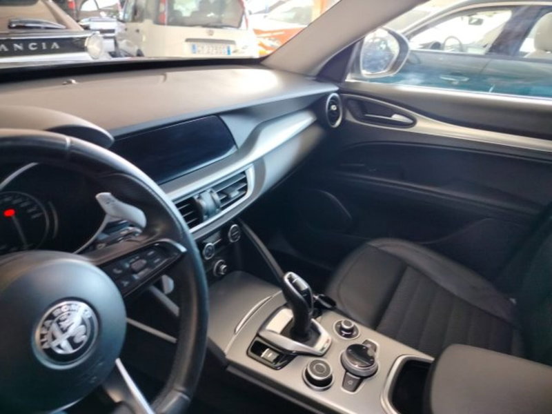 Alfa Romeo Stelvio usata a Forlì-Cesena (17)