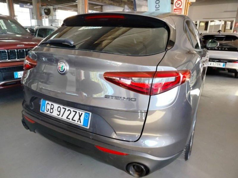 Alfa Romeo Stelvio usata a Forlì-Cesena (7)