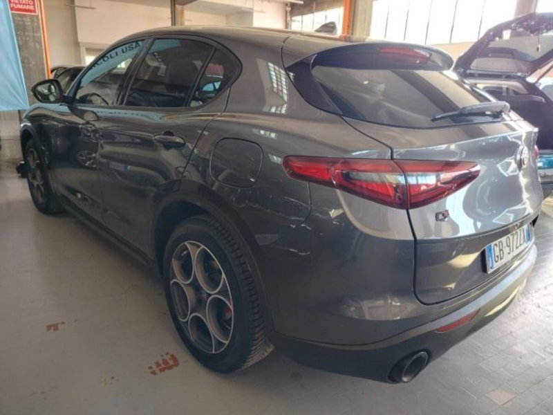 Alfa Romeo Stelvio usata a Forlì-Cesena (8)