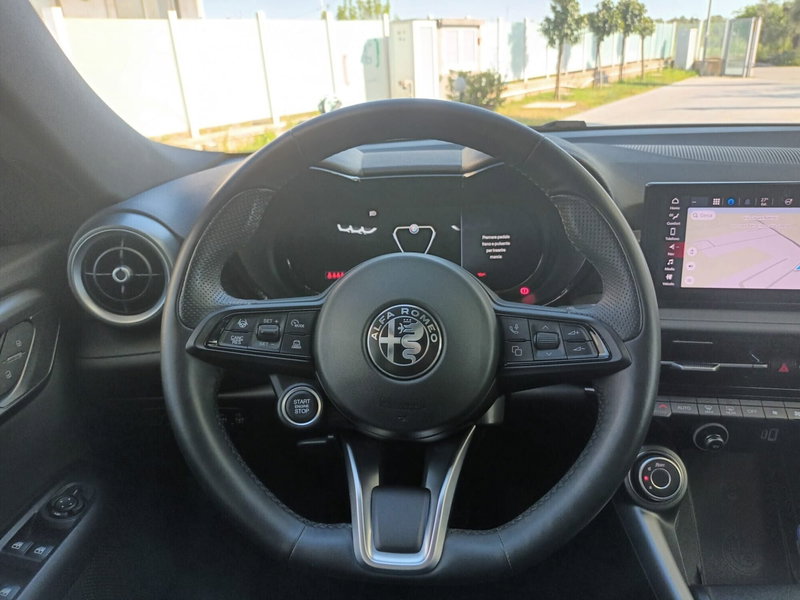 Alfa Romeo Tonale usata a Bari (10)