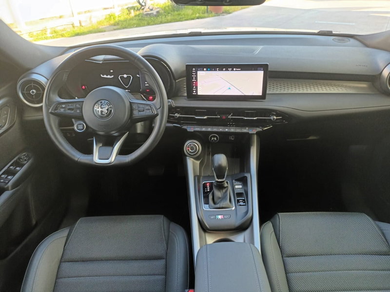 Alfa Romeo Tonale usata a Bari (7)