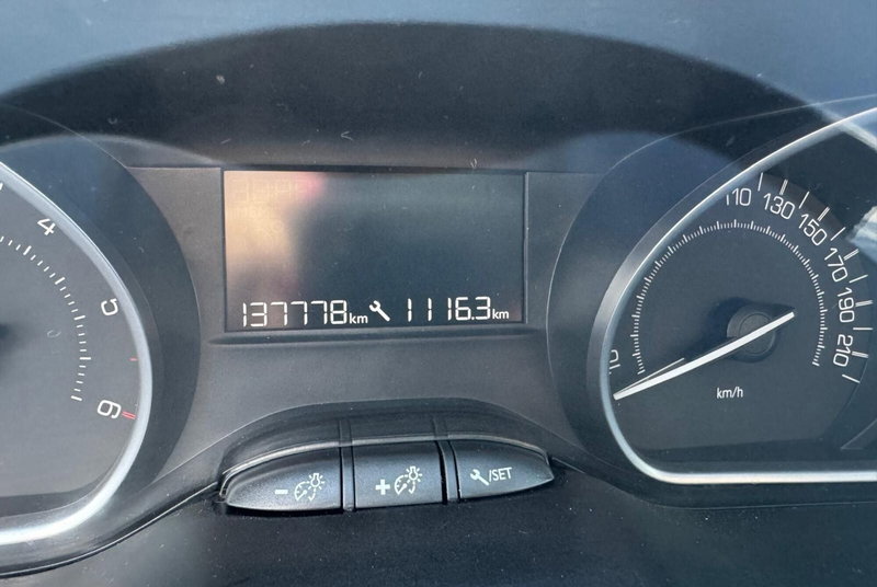 Peugeot 208 usata a Cosenza (12)