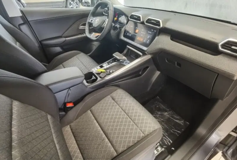 Mg ZS nuova a Modena (11)