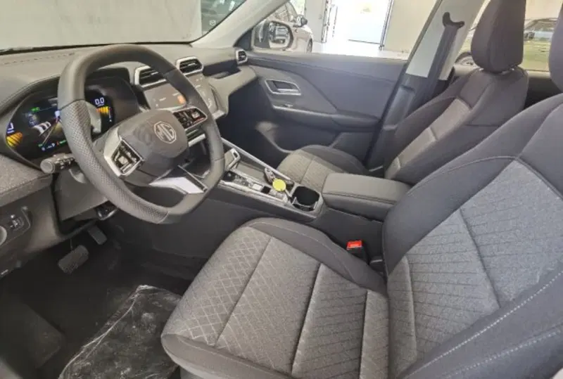 Mg ZS nuova a Modena (9)