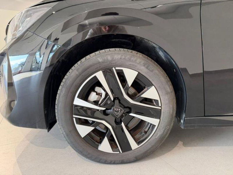 Peugeot 208 usata a Salerno (9)