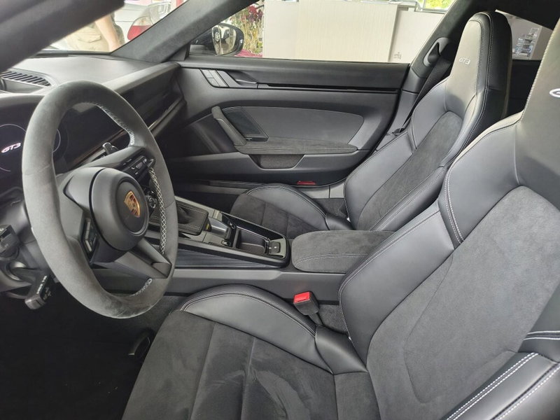 Porsche 911 Coupé nuova a Firenze (15)