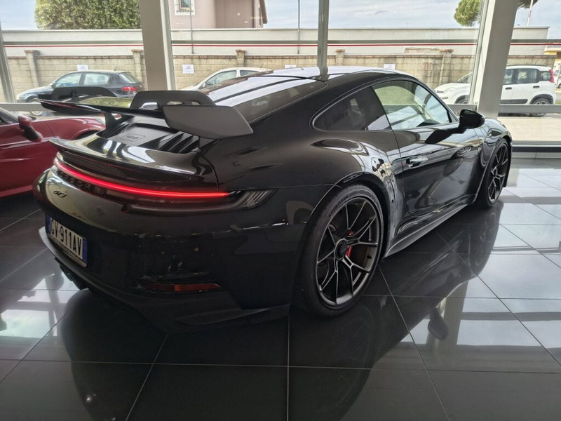 Porsche 911 Coupé nuova a Firenze (4)