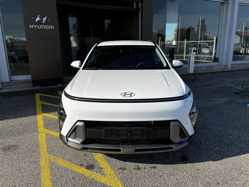 Hyundai Kona nuova a Vercelli (7)