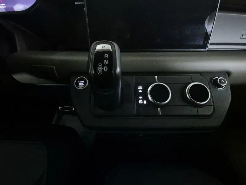 Land Rover Defender usata a Torino (14)