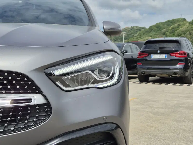 Mercedes-Benz GLA SUV usata  (18)