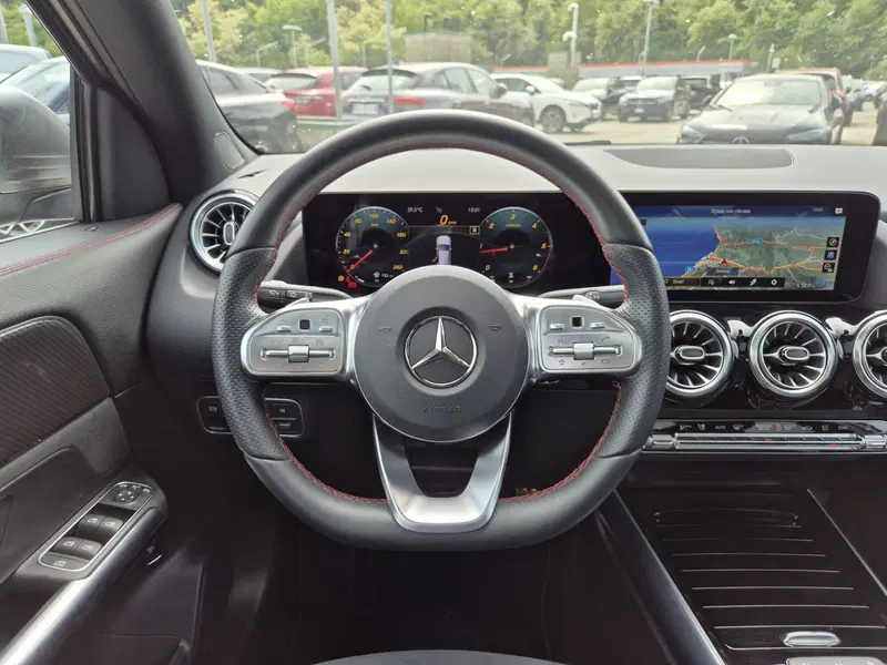Mercedes-Benz GLA SUV usata  (19)